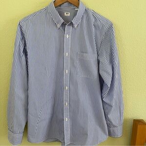 Uniqlo Striped Long Sleeve Button Down Blue Size M